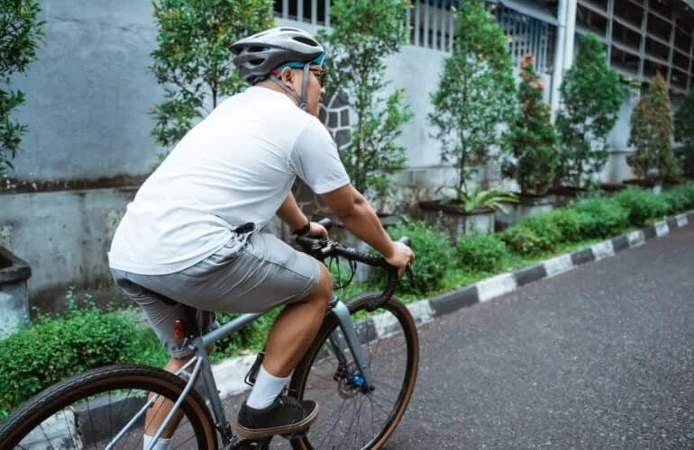 Tips for Safe Riding on Electric Bikes